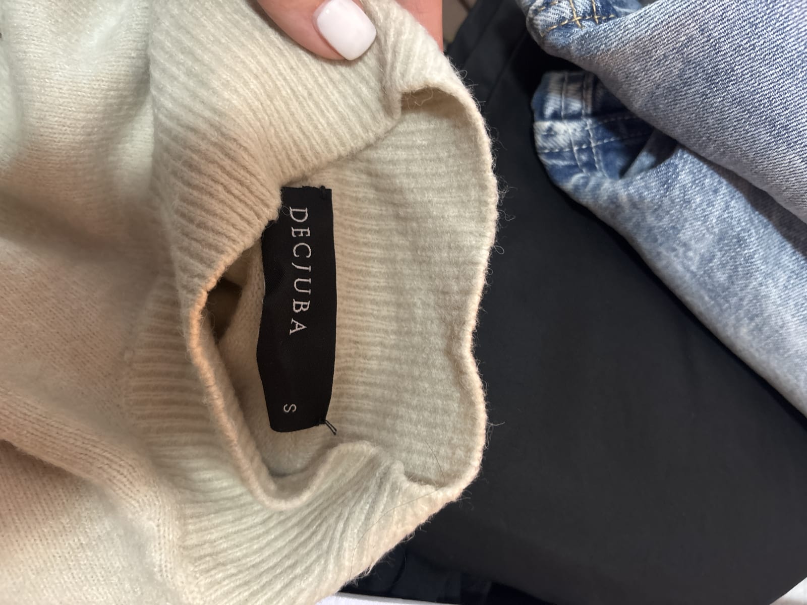 174600