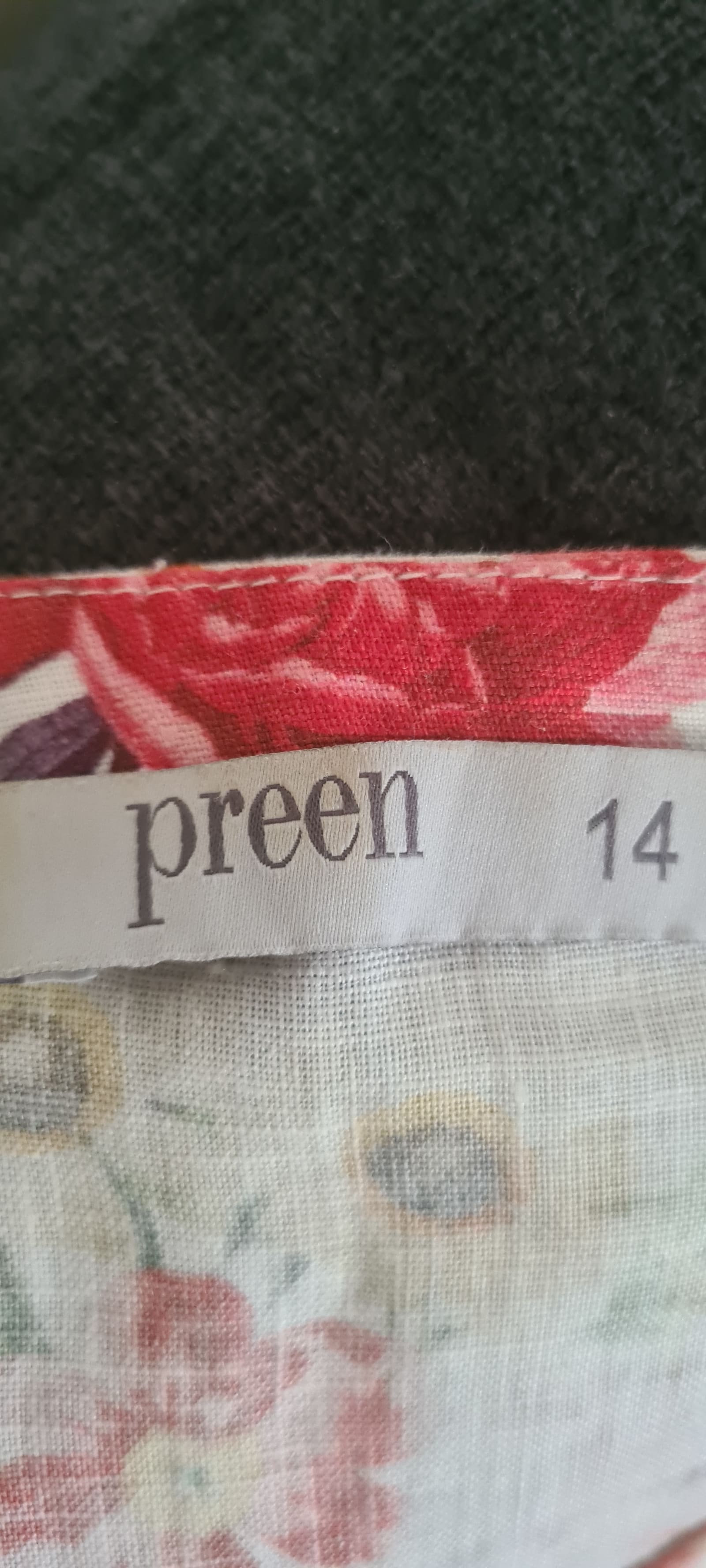 124933