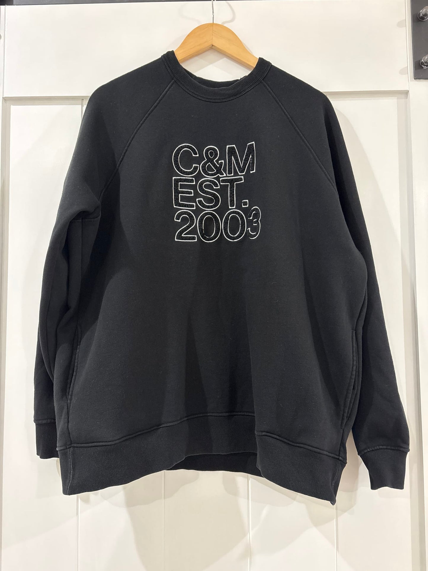 184702
