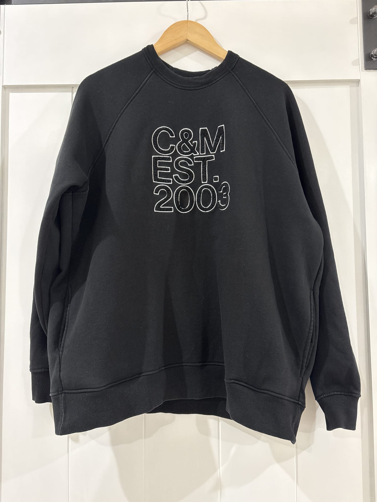 184702
