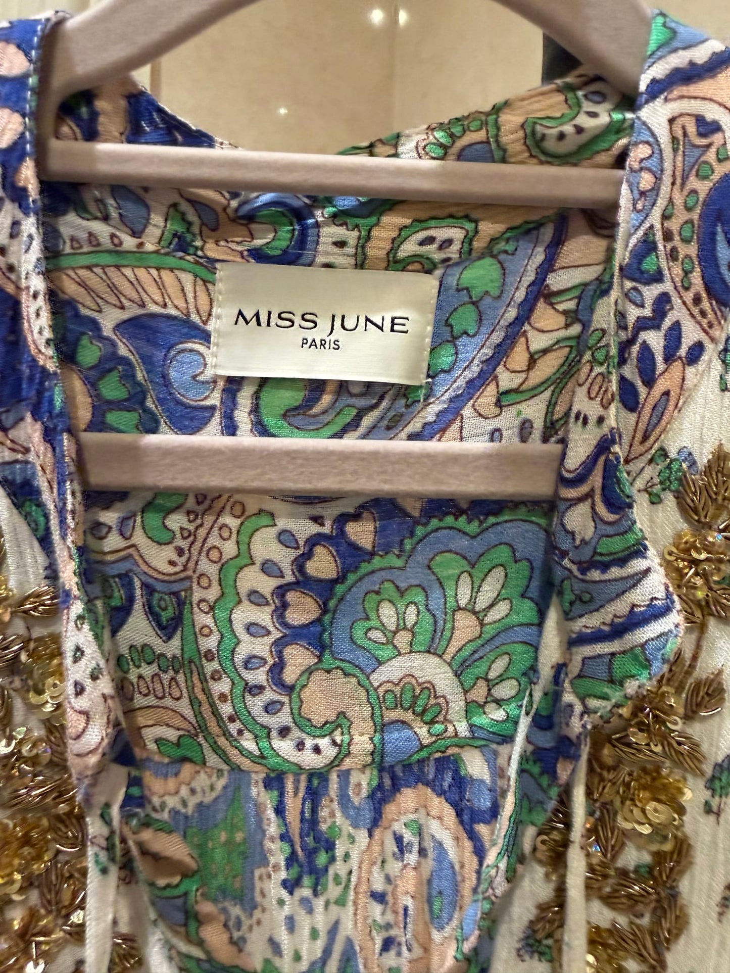 176021