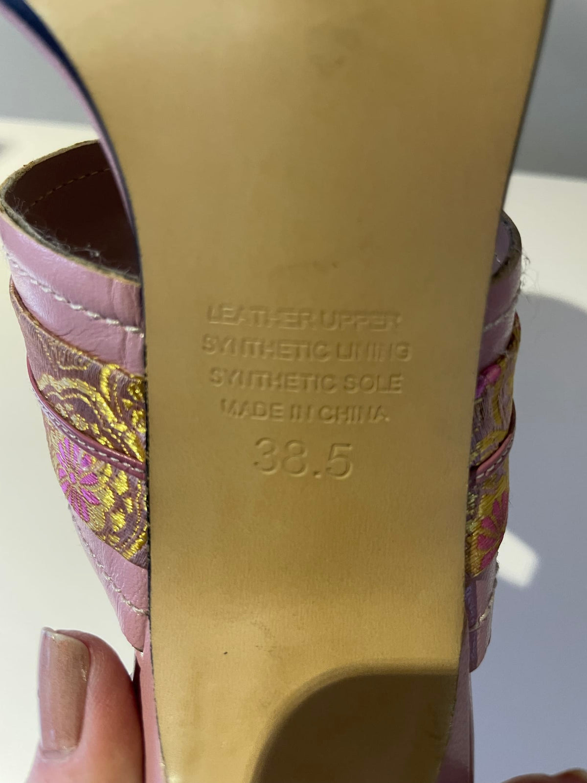 188945