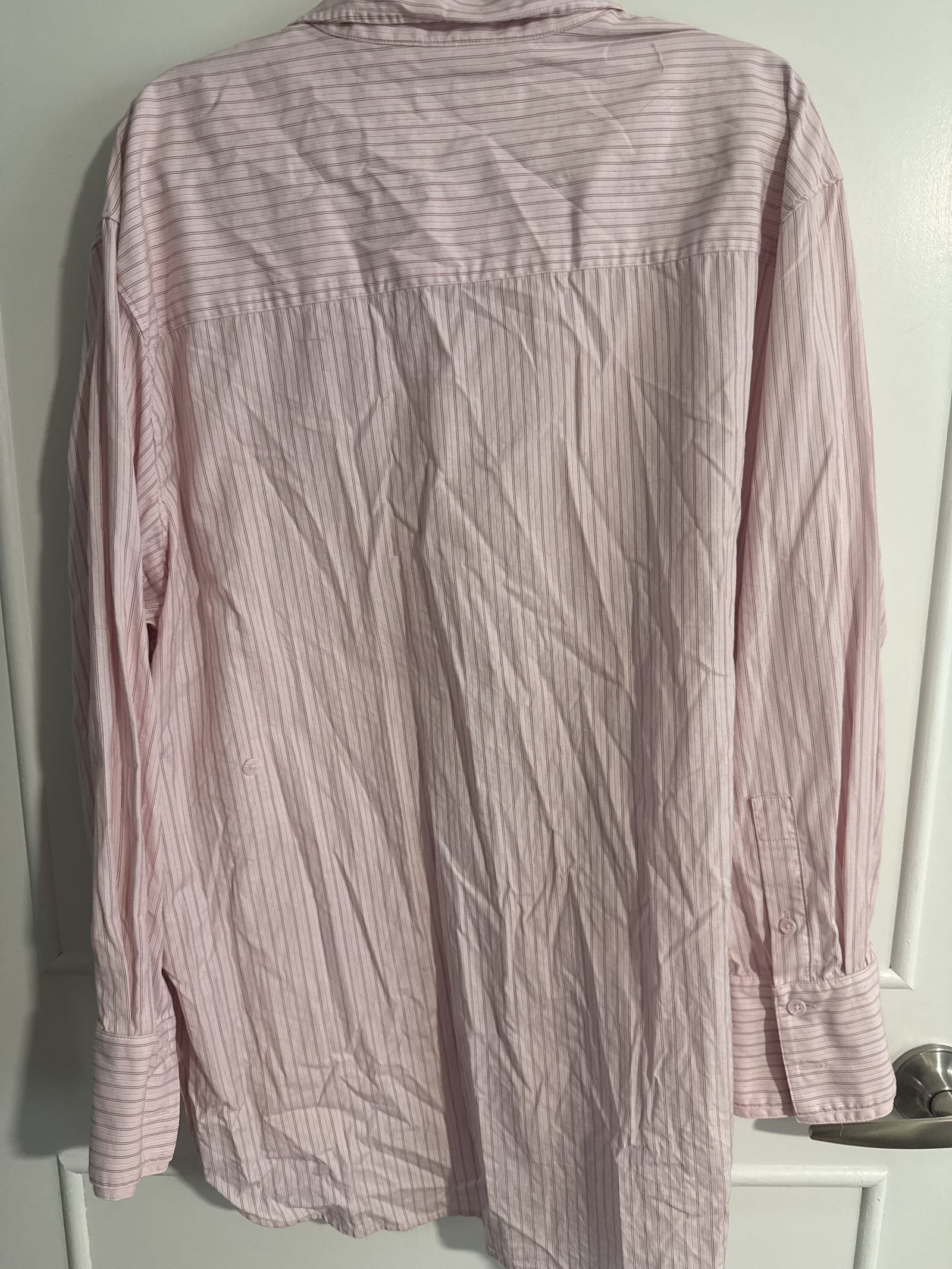 198005