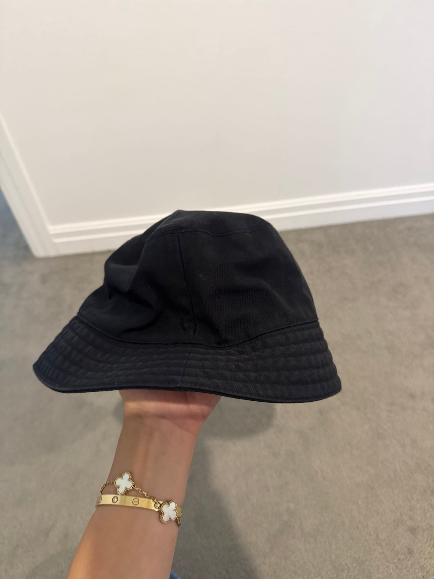 68147