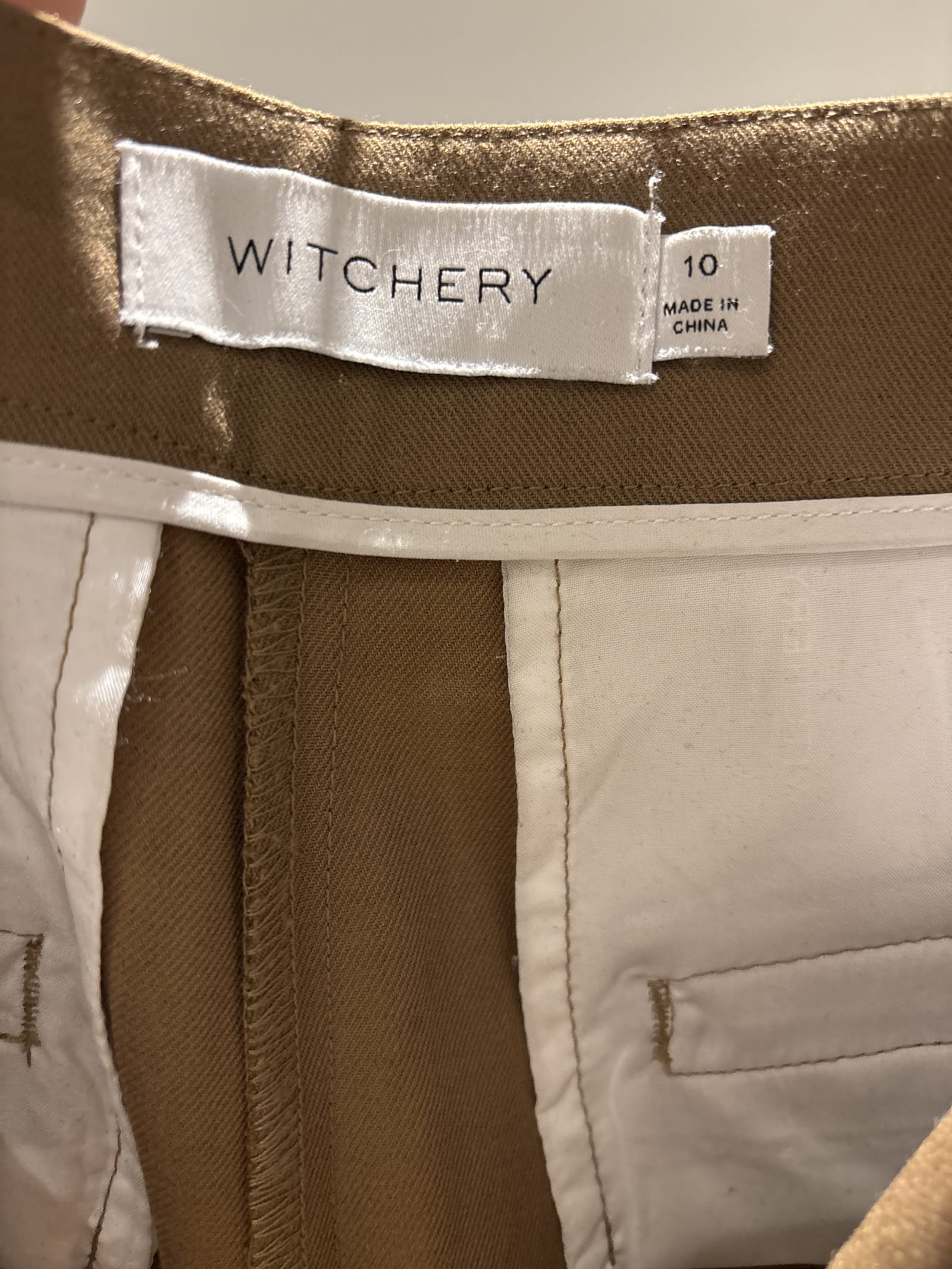 137348