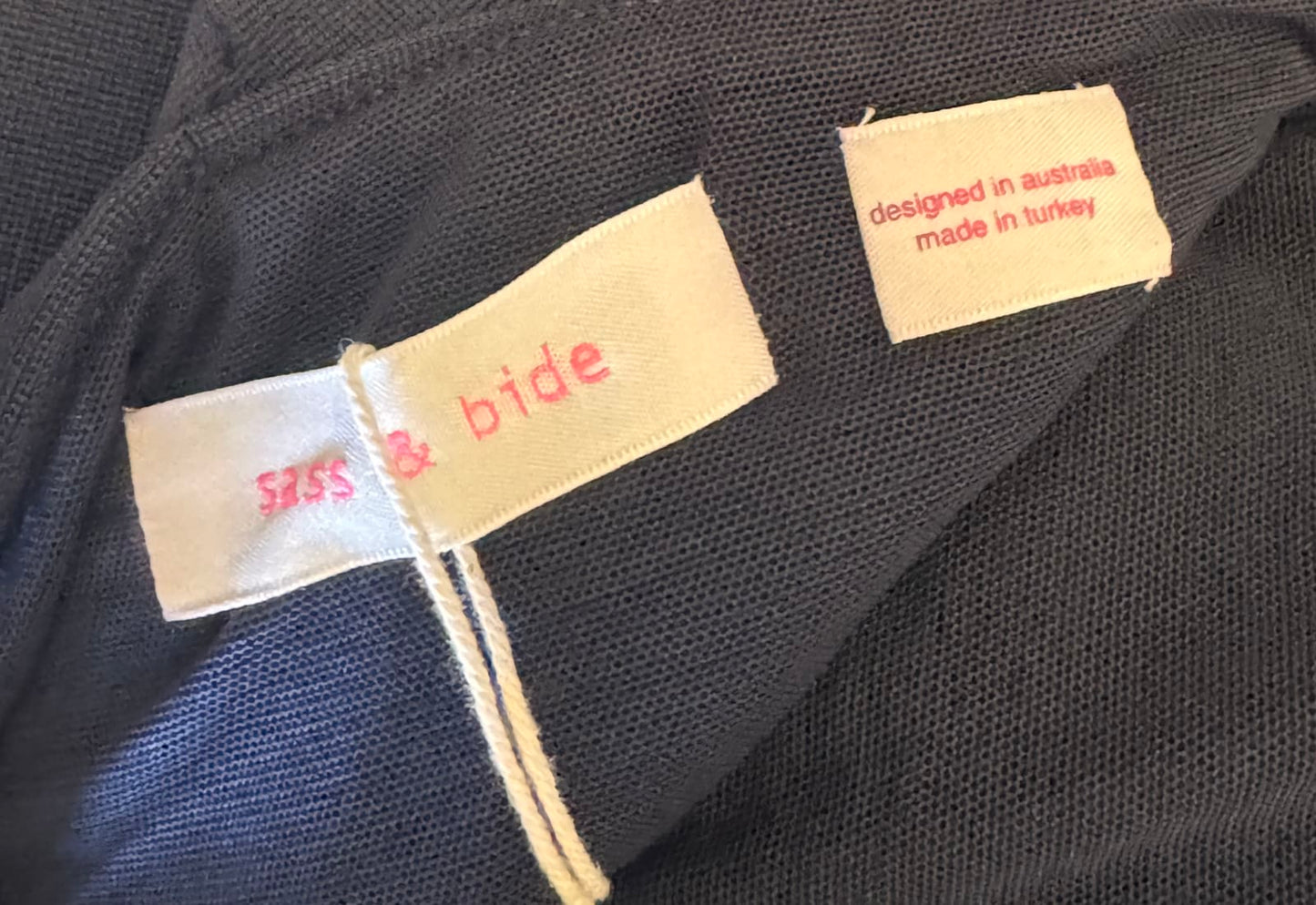 63418
