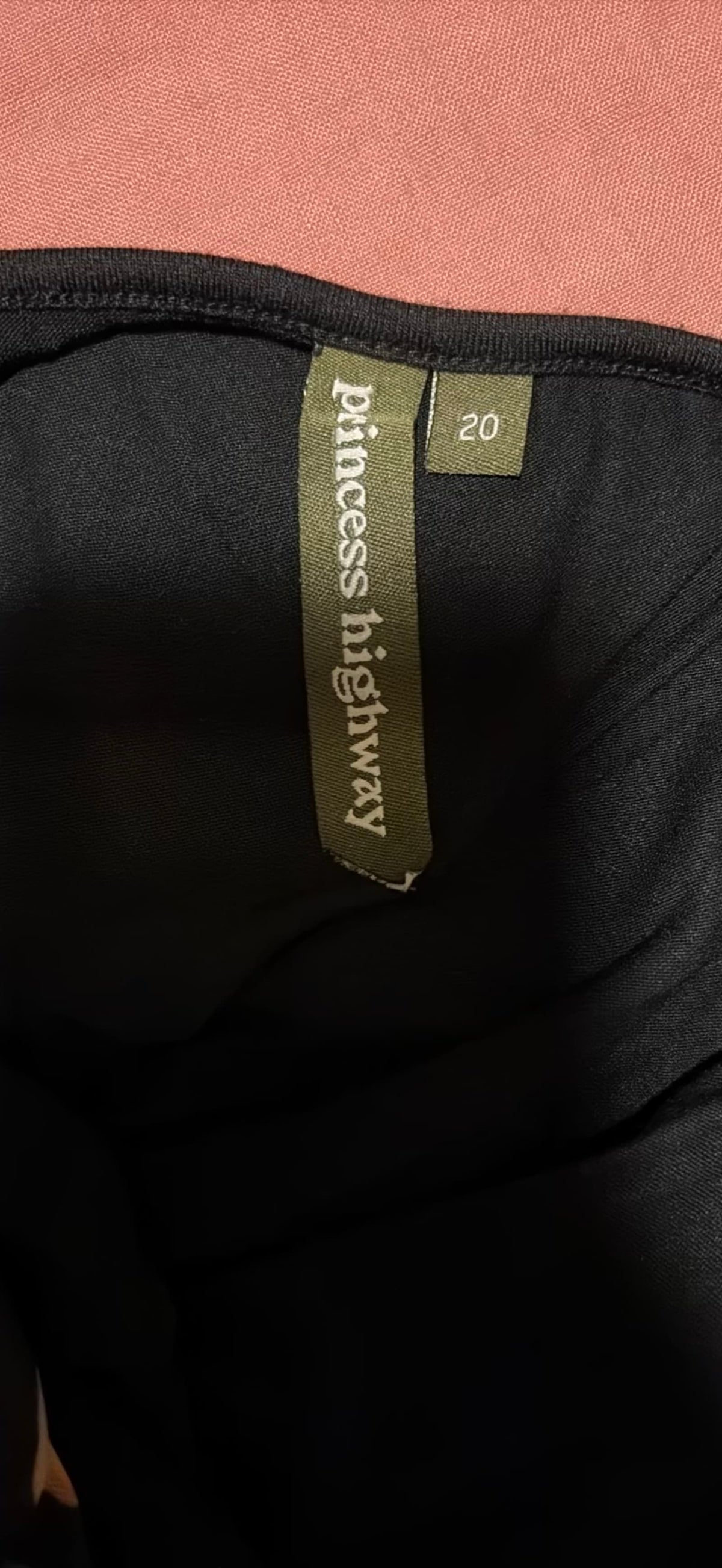 216844