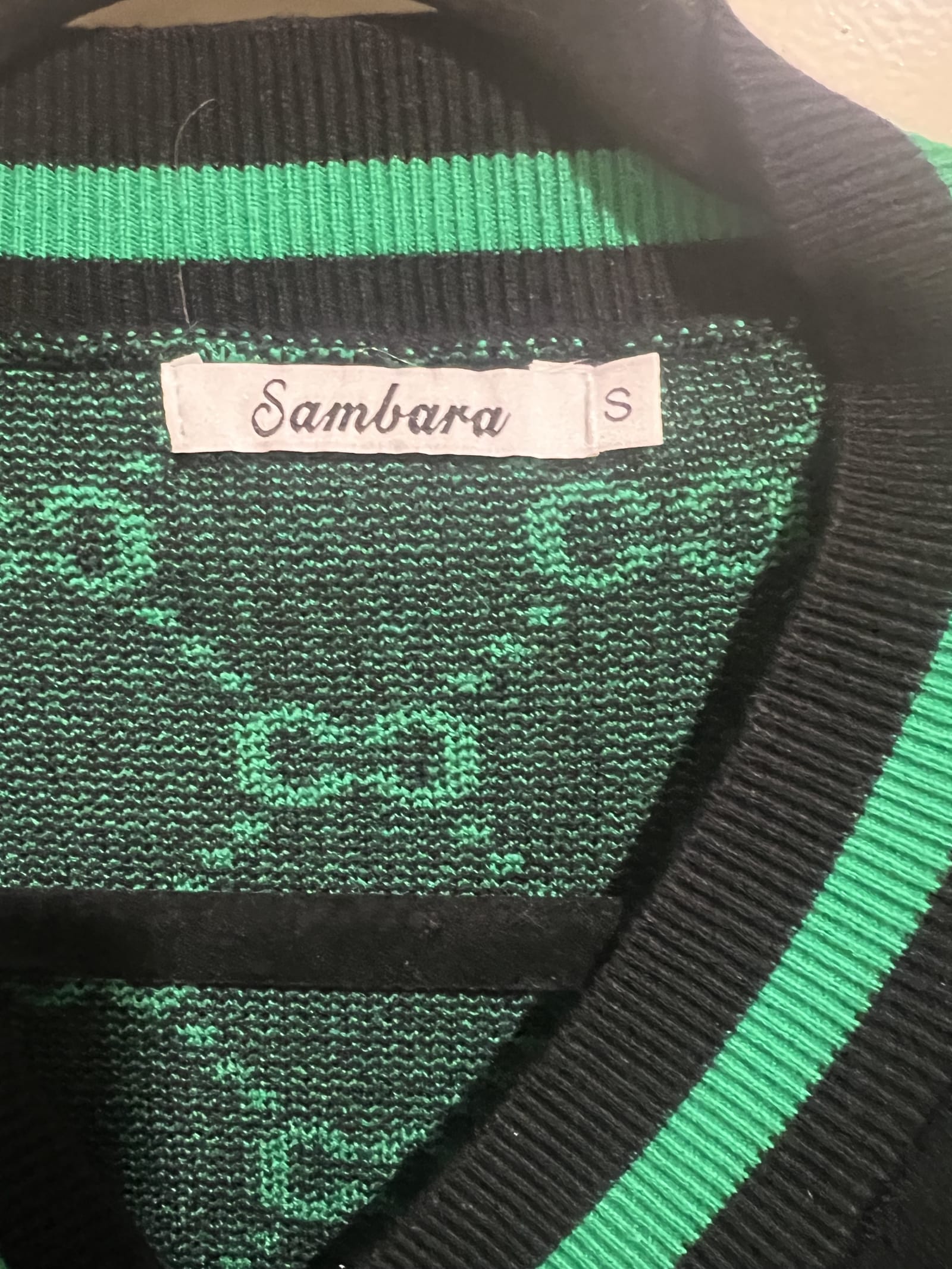 182810